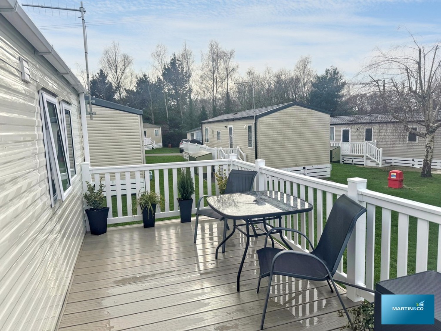 2 bedroom Park home for Sale Oakdean Holiday Park, St Leonards, Dorset