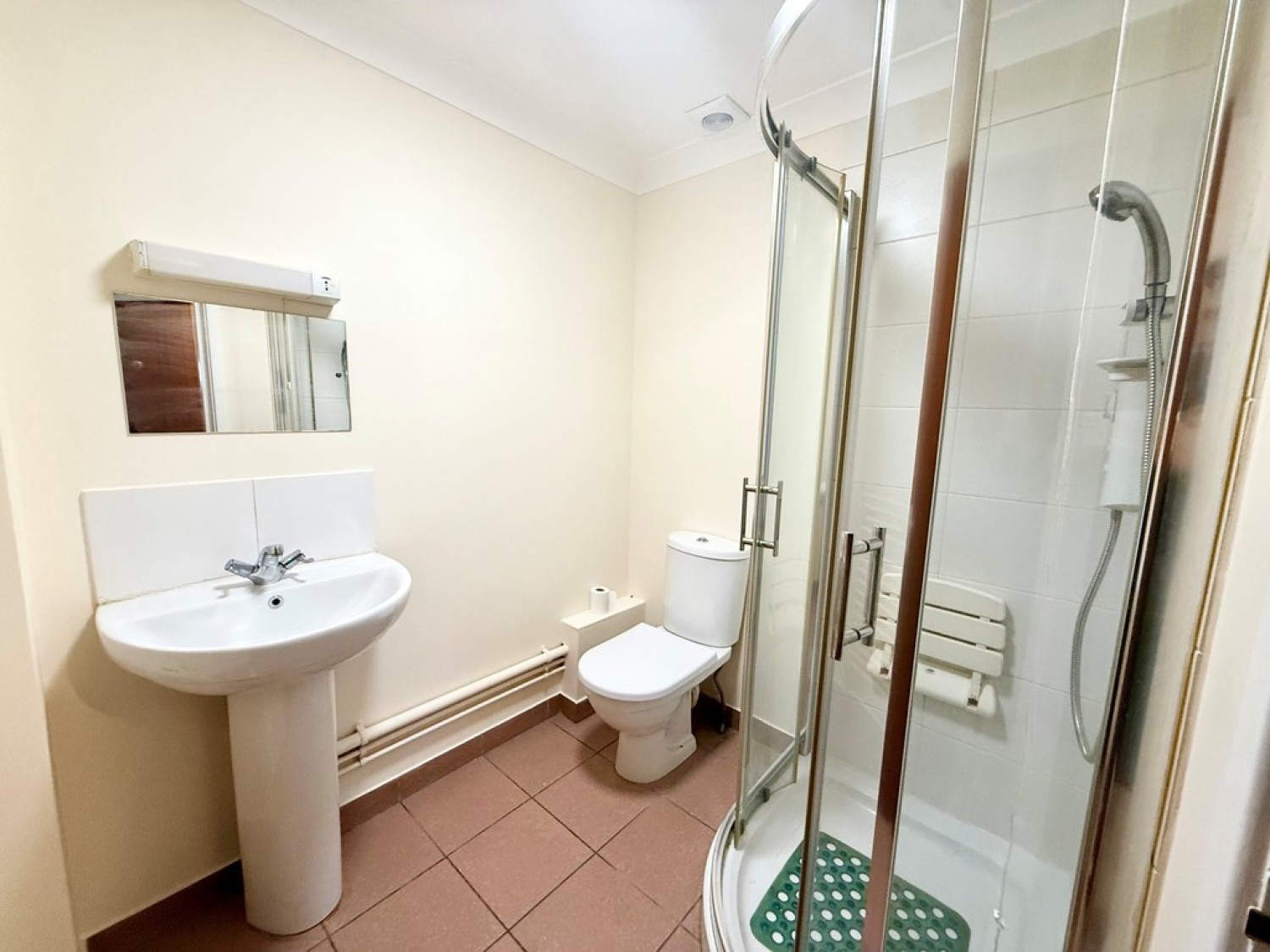 1 bedroom Flat for Letting Guys Close, Ringwood, Hampshire