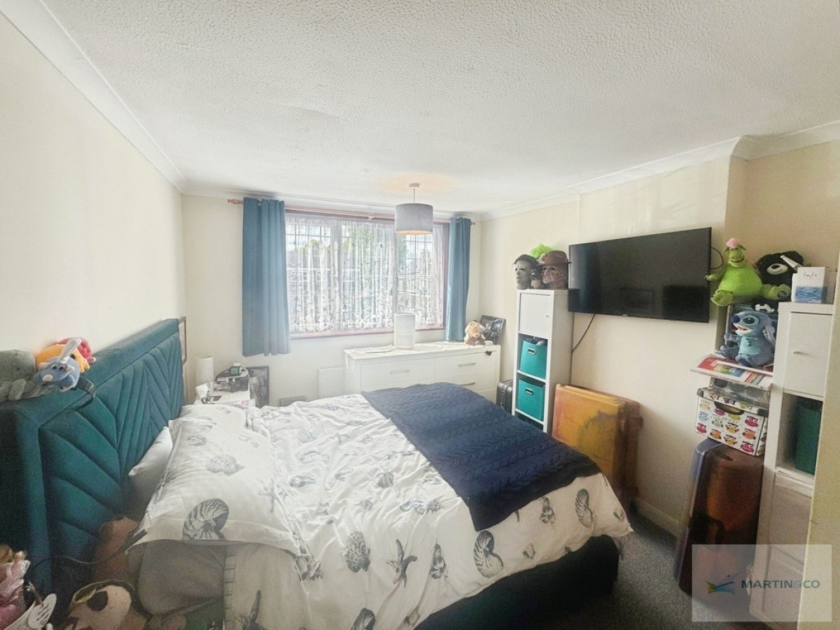 Hawkins Close, Ringwood