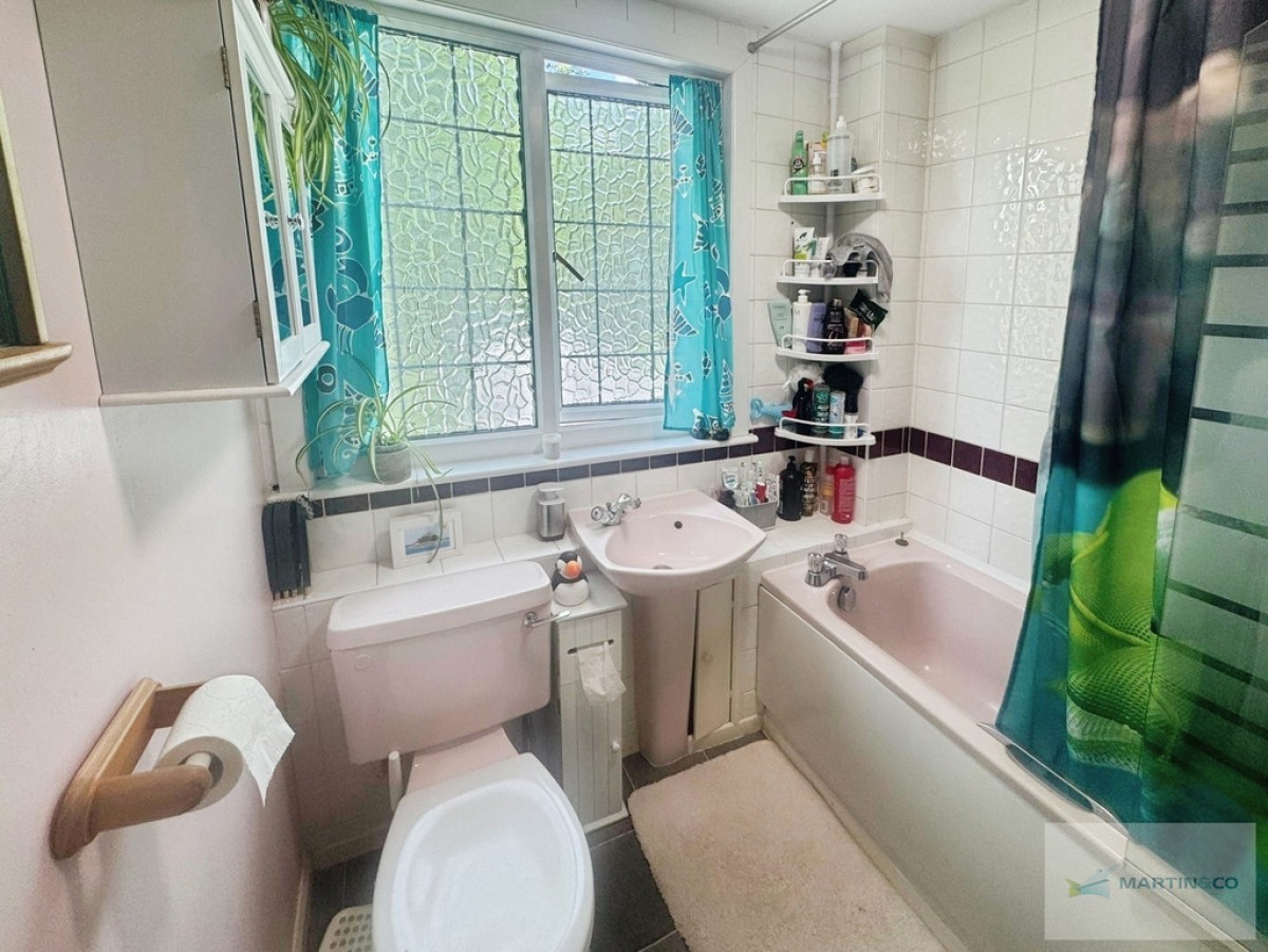 Hawkins Close, Ringwood