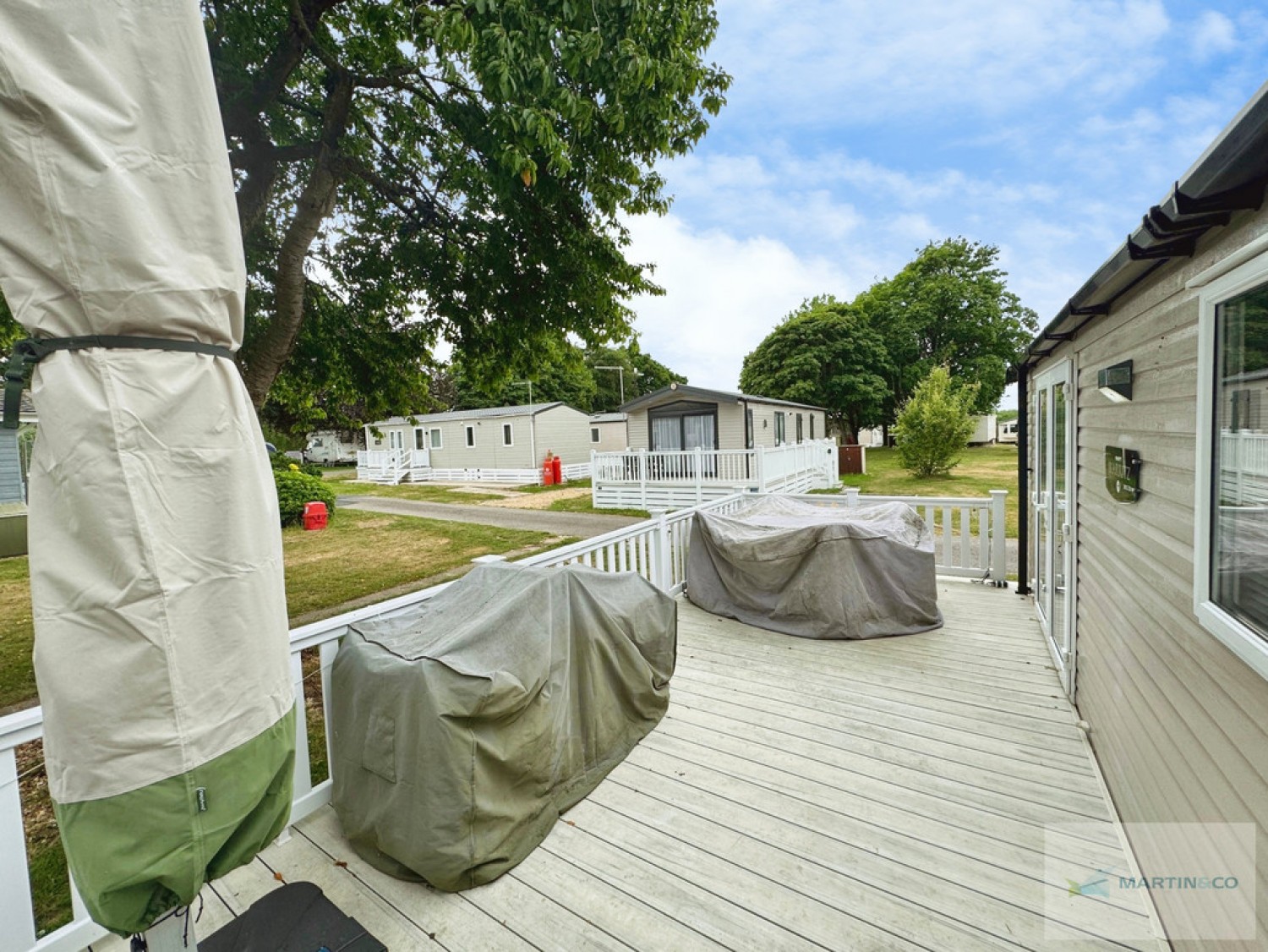 2 bedroom Park home for Sale Wilksworth Farm