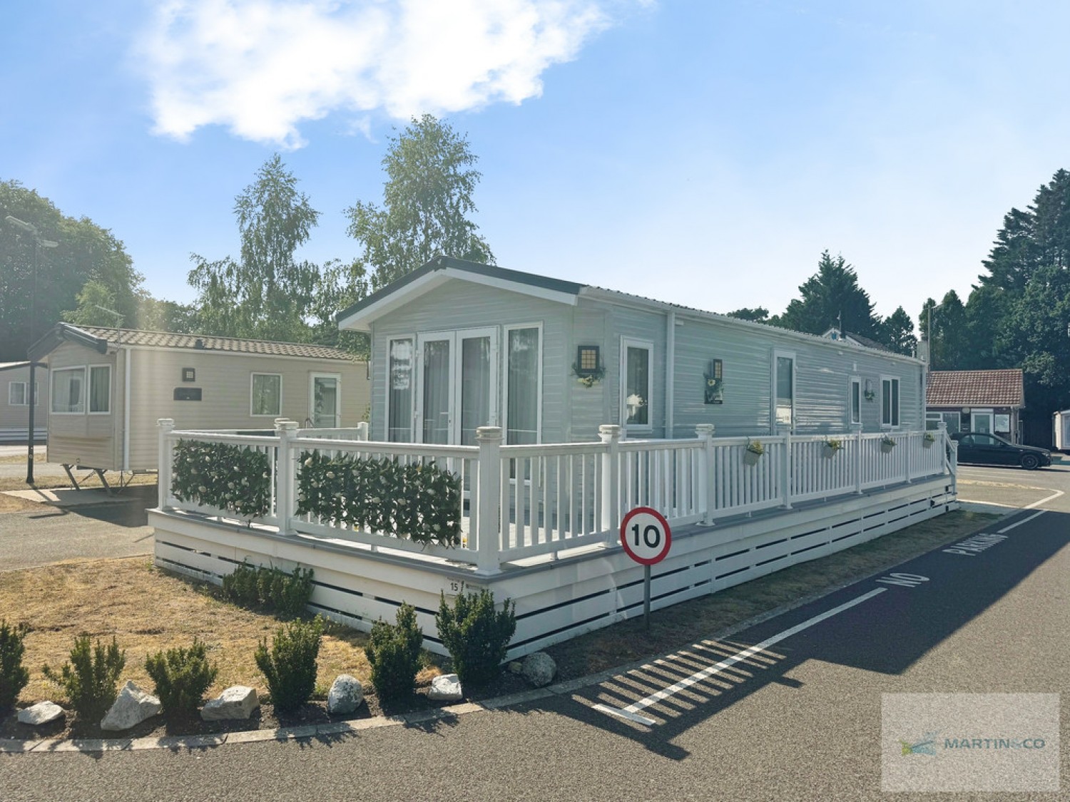 2 bedroom Park home for Sale Ringwood Road, St. Leonards, Dorset
