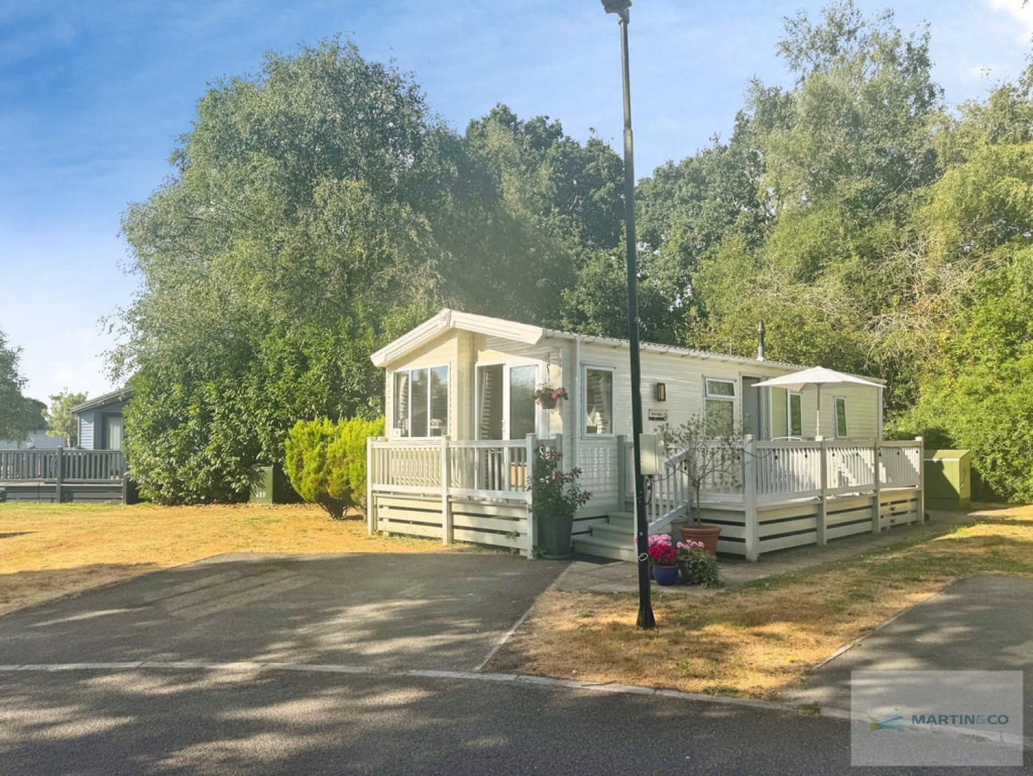 2 bedroom Park home for Sale Oakdene Holiday Park, St. Leonards, Dorset