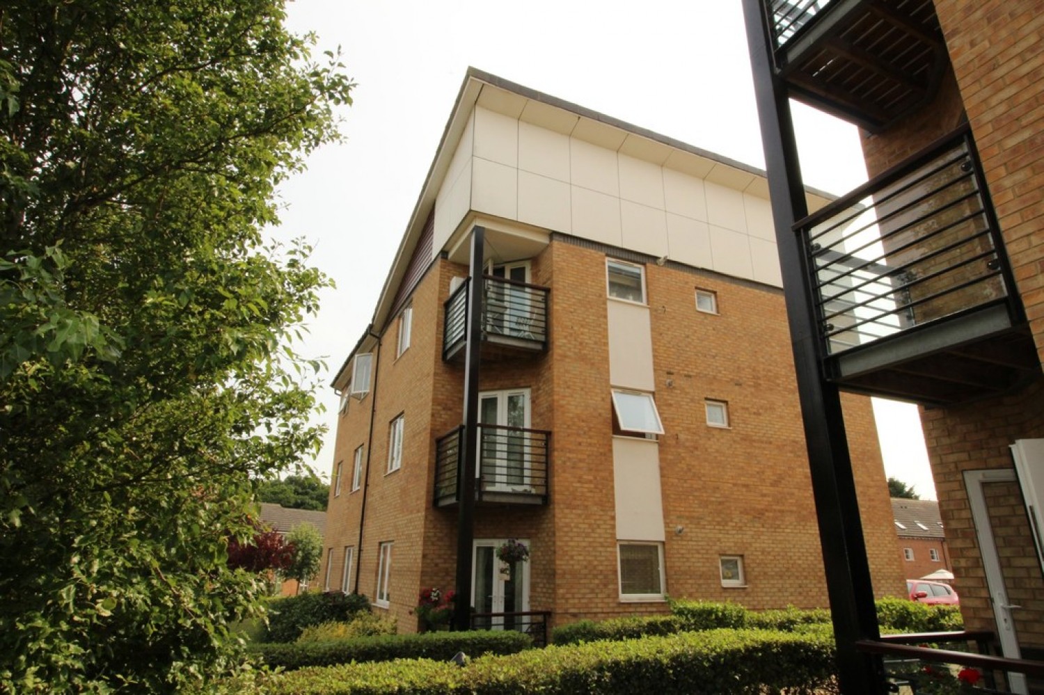 2 bedroom Flat for Letting Berwick Place, Welwyn Garden City