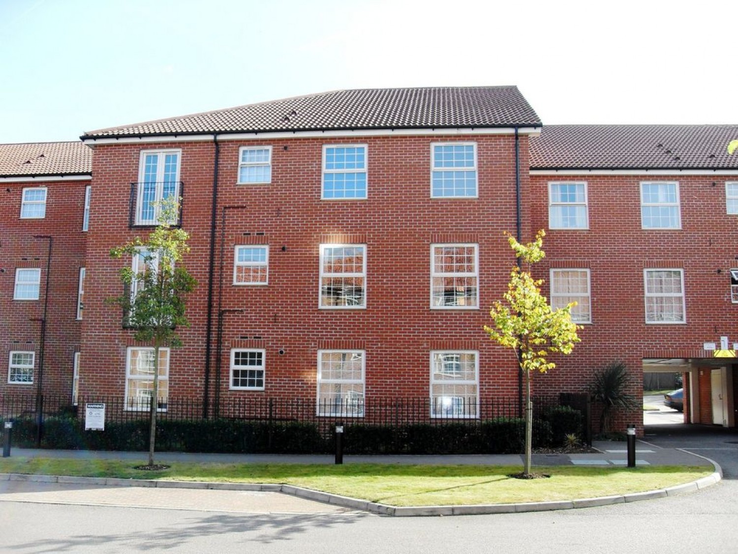 Bridge Court, Bridge Road East