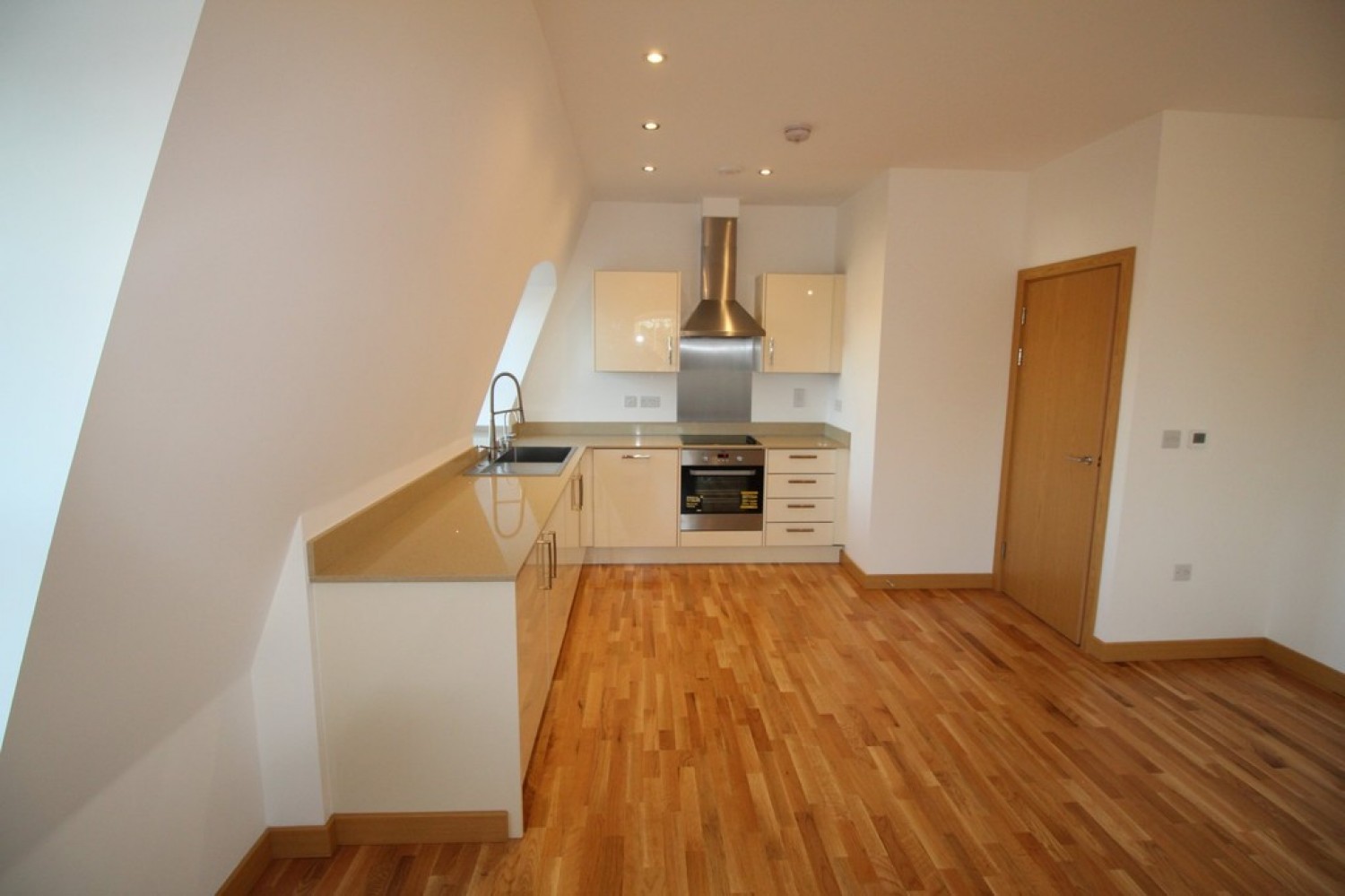 2 bedroom Flat for Letting Denmark House, Welwyn Garden City