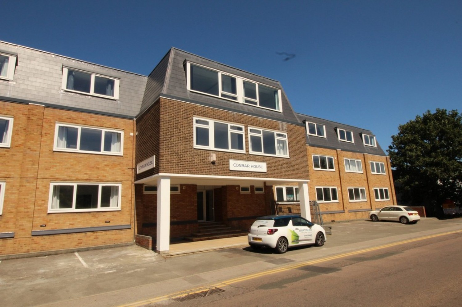 Conbar House, Mead Lane