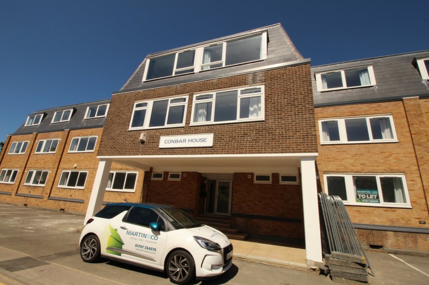 Conbar House, Mead Lane