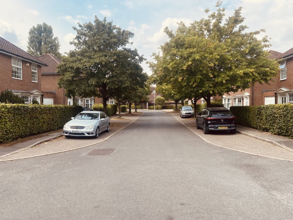 Parkway Gardens, Welwyn Garden City