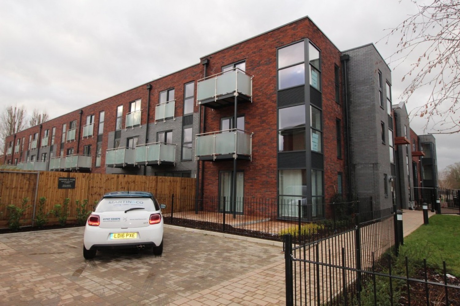 Groom Place, Welwyn Garden City