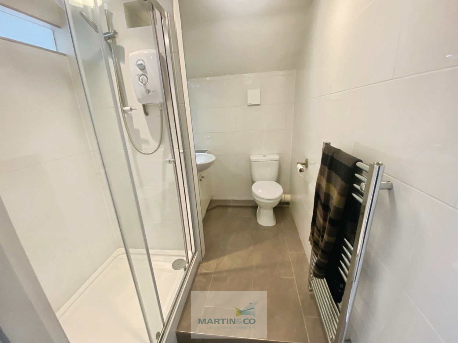 2 bedroom Flat for Letting High Street, Wewlyn, Hertfordshire