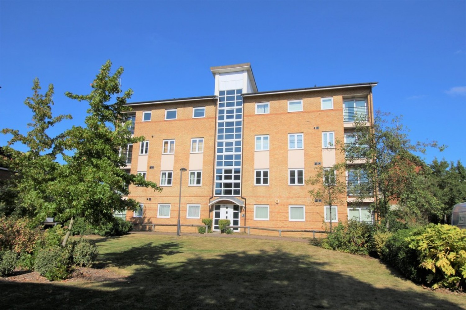 2 bedroom Flat for Letting St Joseph's Green, Welwyn Garden City