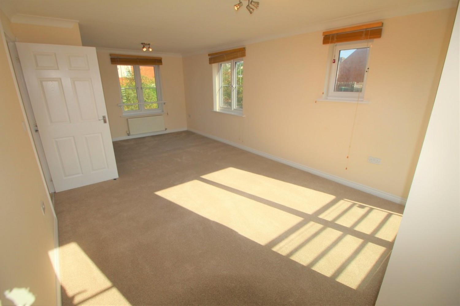 2 bedroom Flat for Letting St Joseph's Green, Welwyn Garden City