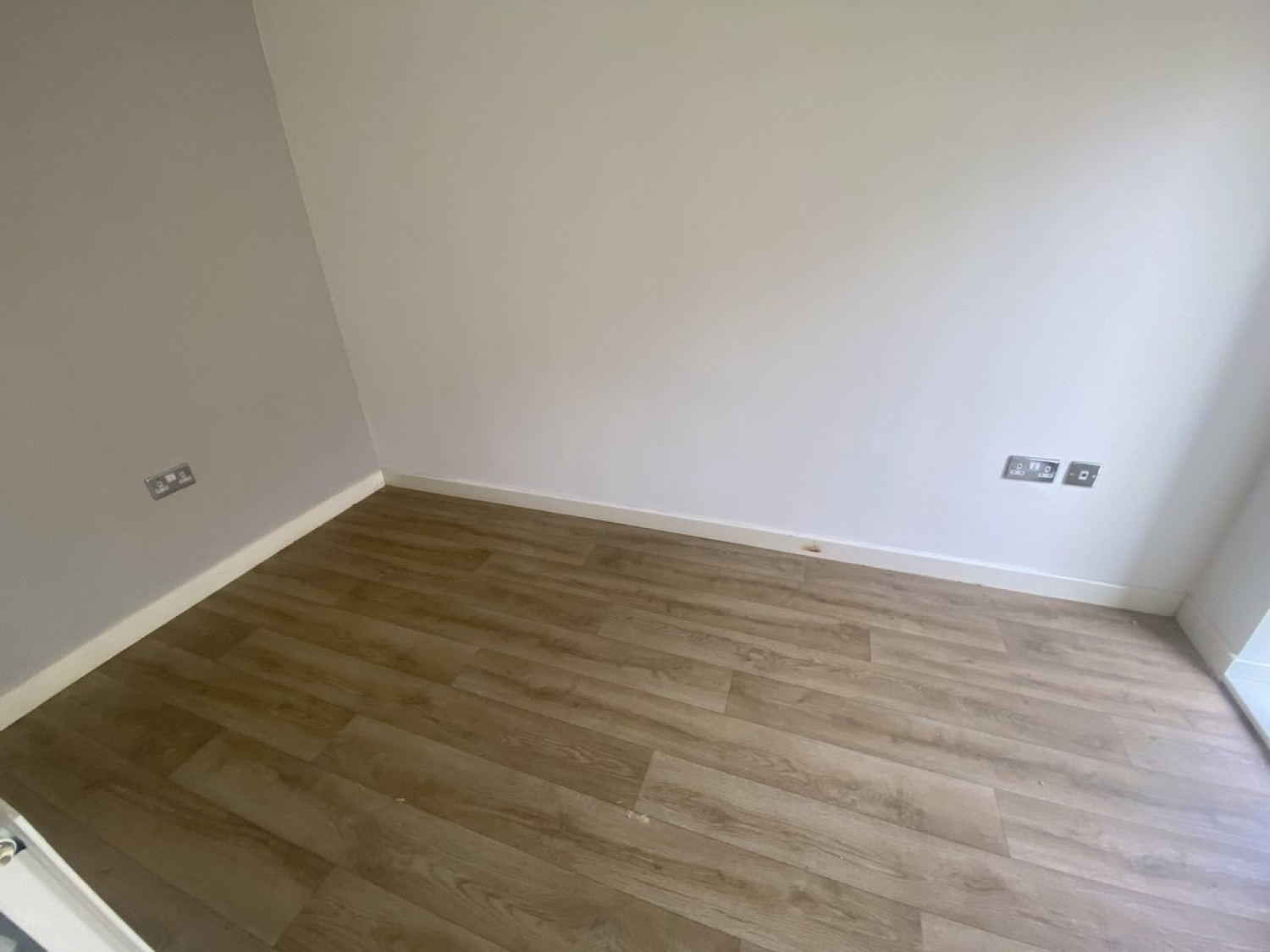 4 bedroom House for Letting 80 Penn Way