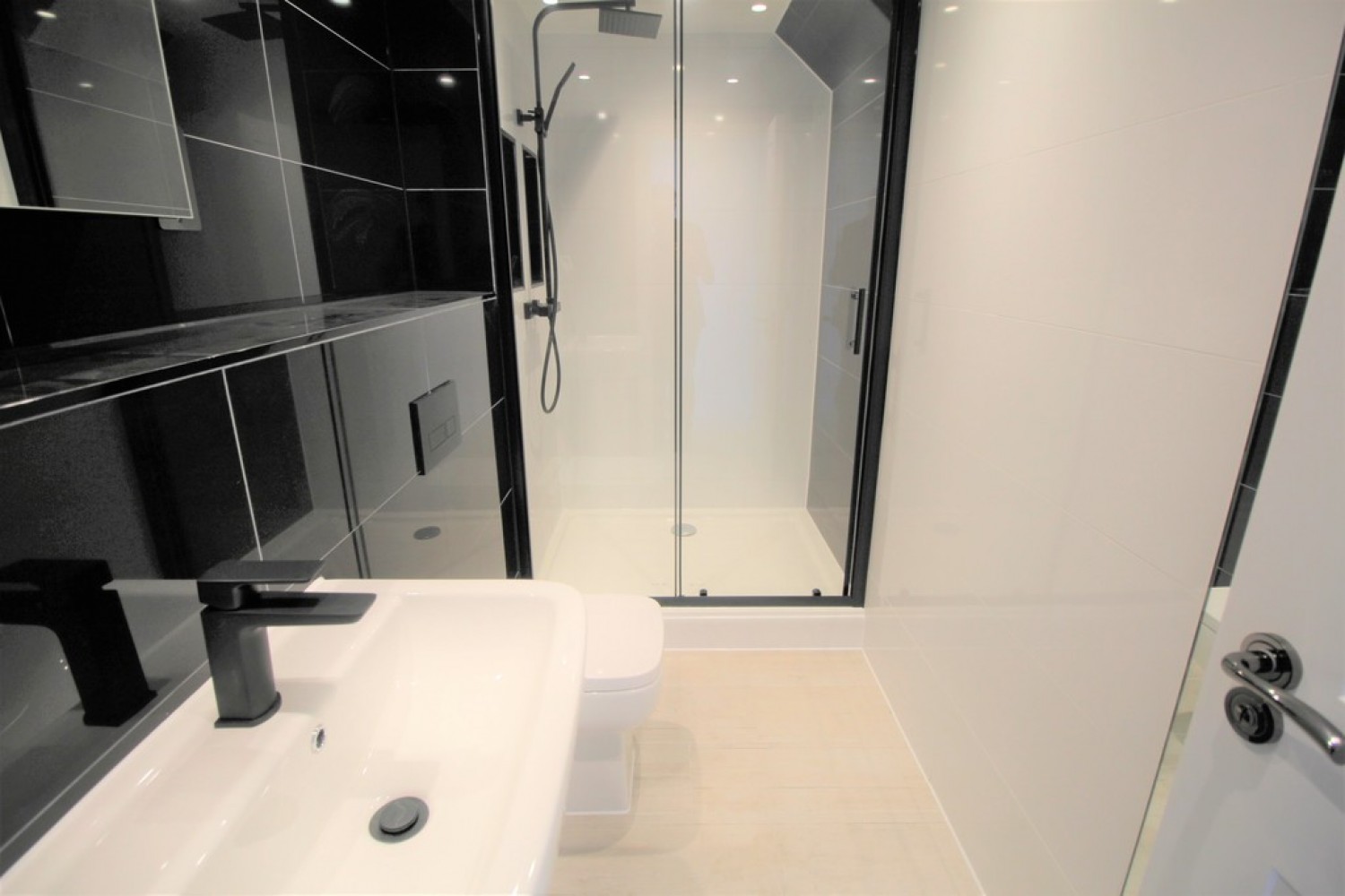 2 bedroom Flat for Sale Park Street, Hatfield