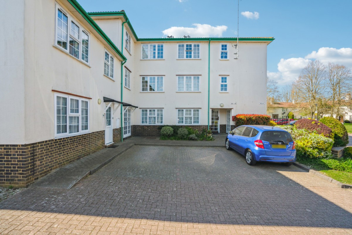 Guessens Court, Welwyn Garden City