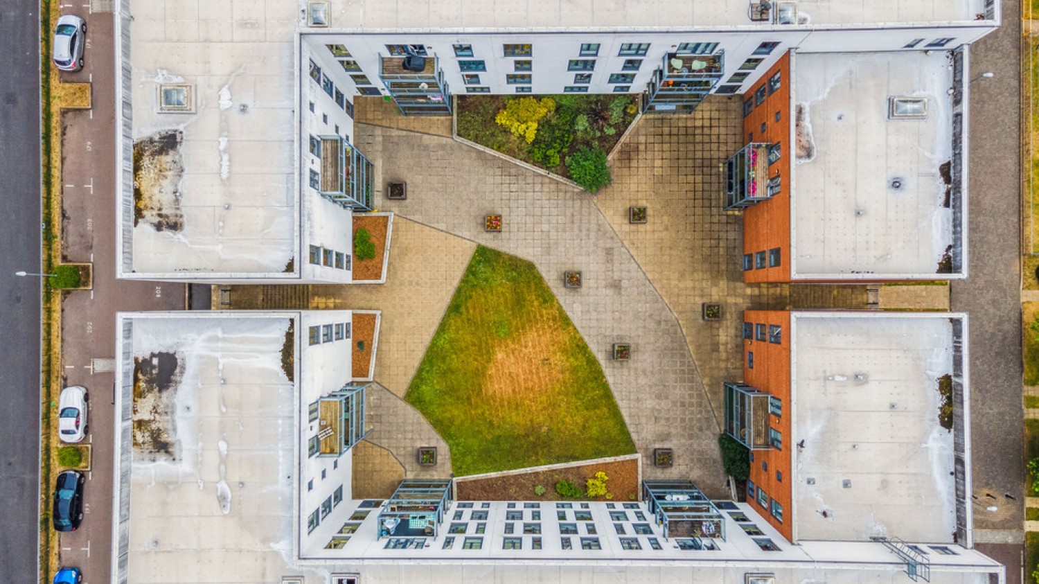 Salvisberg Court, Welwyn Garden City,