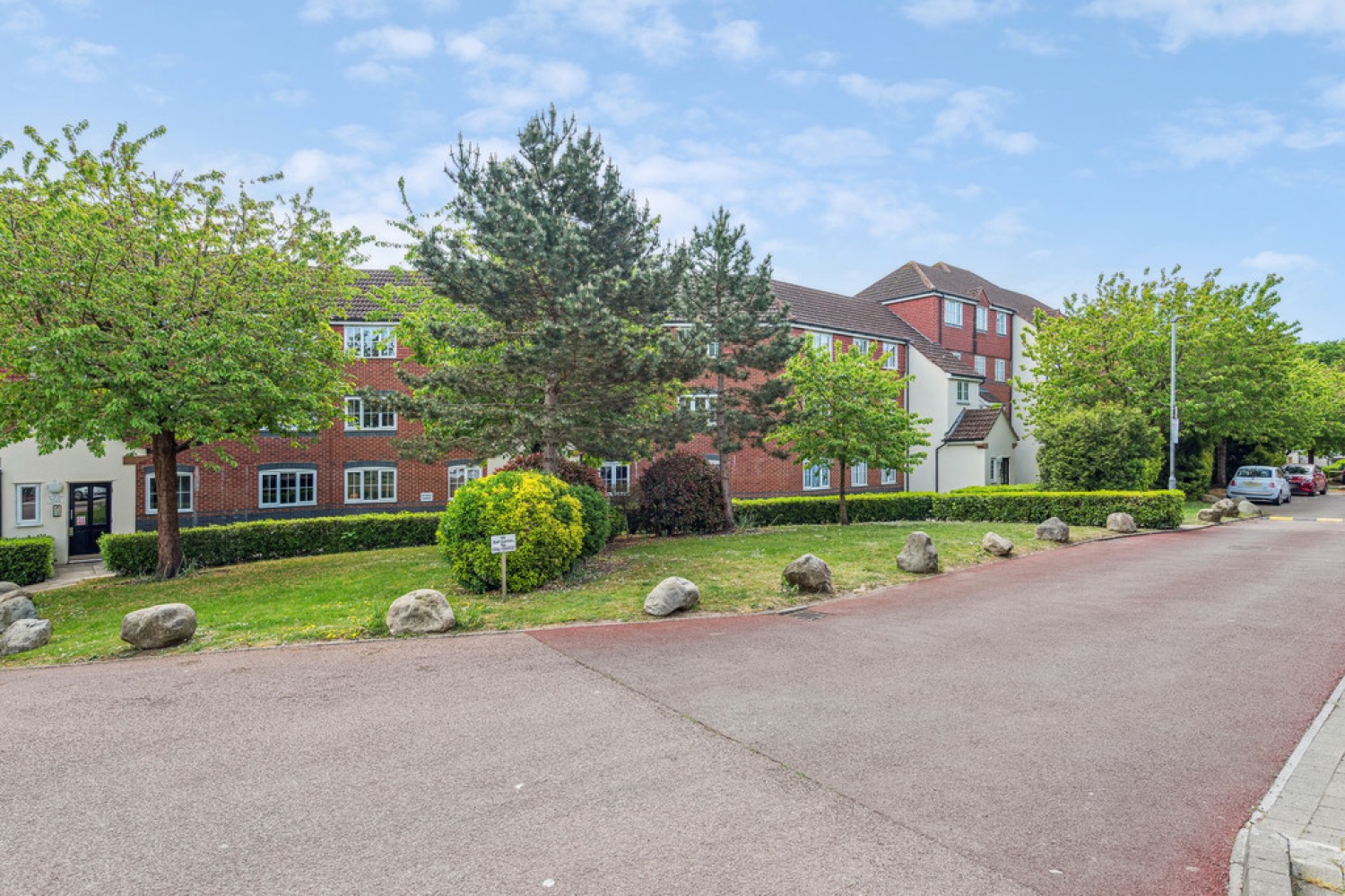 Nodeway Gardens, Welwyn Village