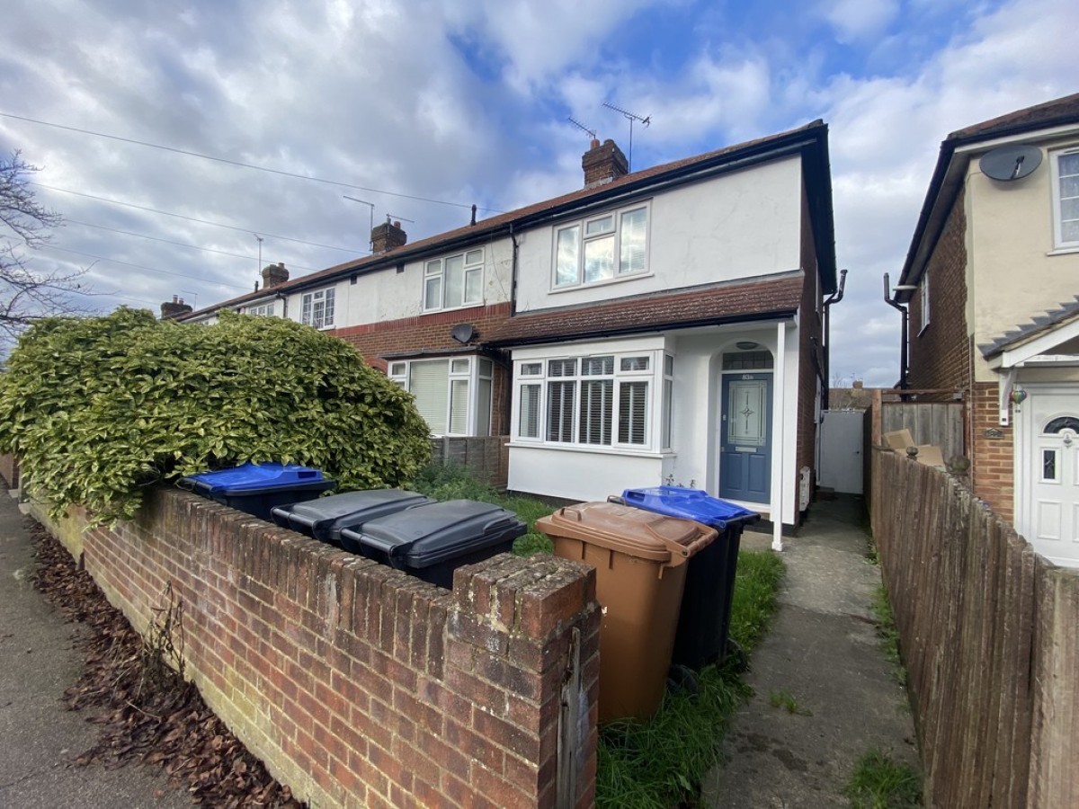 Birchwood Avenue, Hatfield