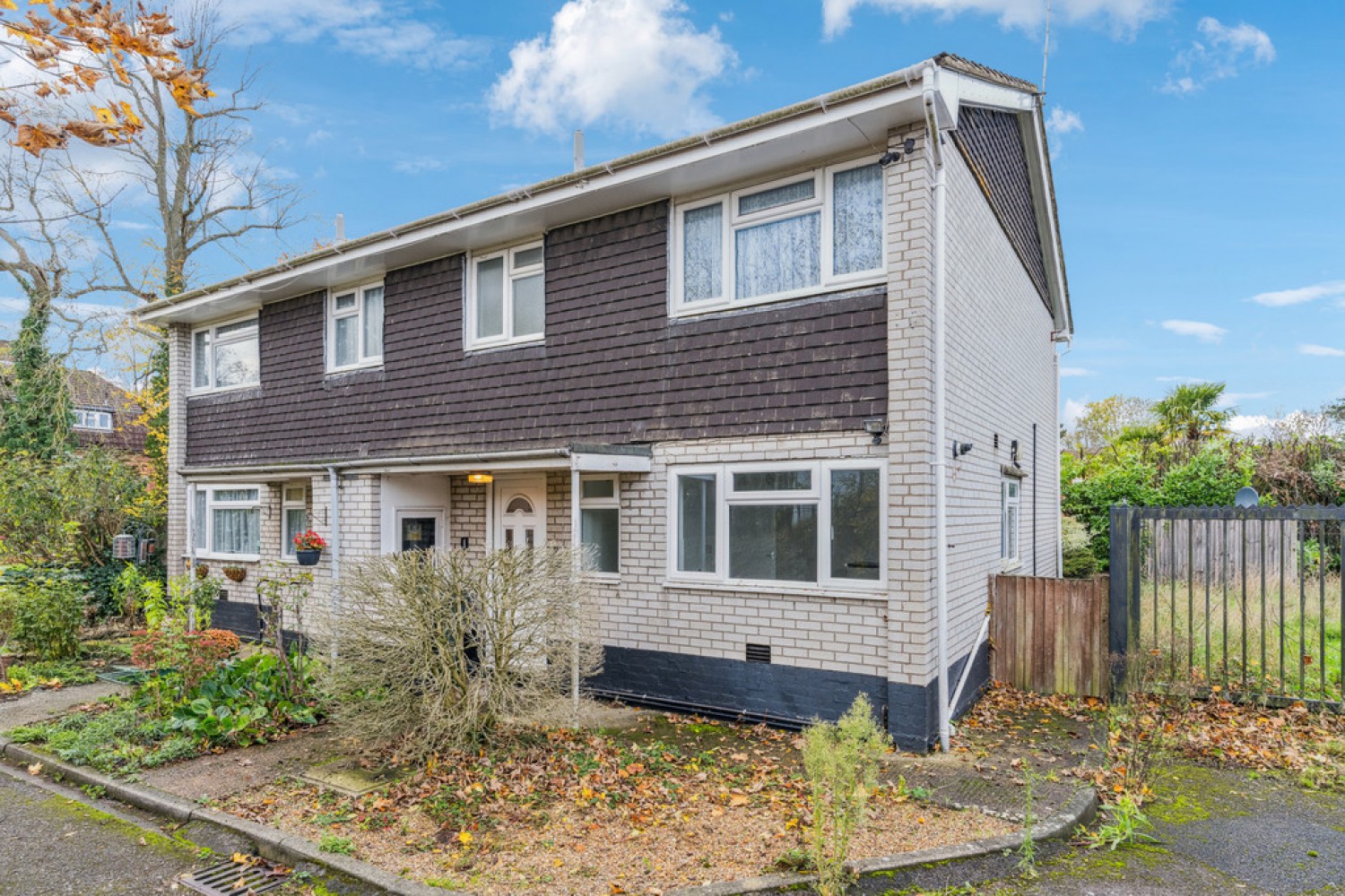 Reservoir Cottages, Love Lane