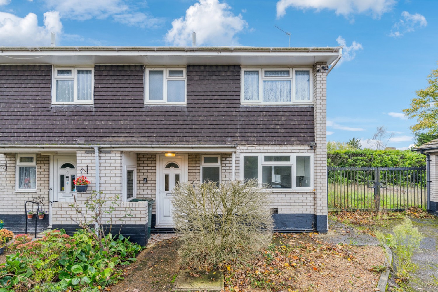 Reservoir Cottages, Love Lane