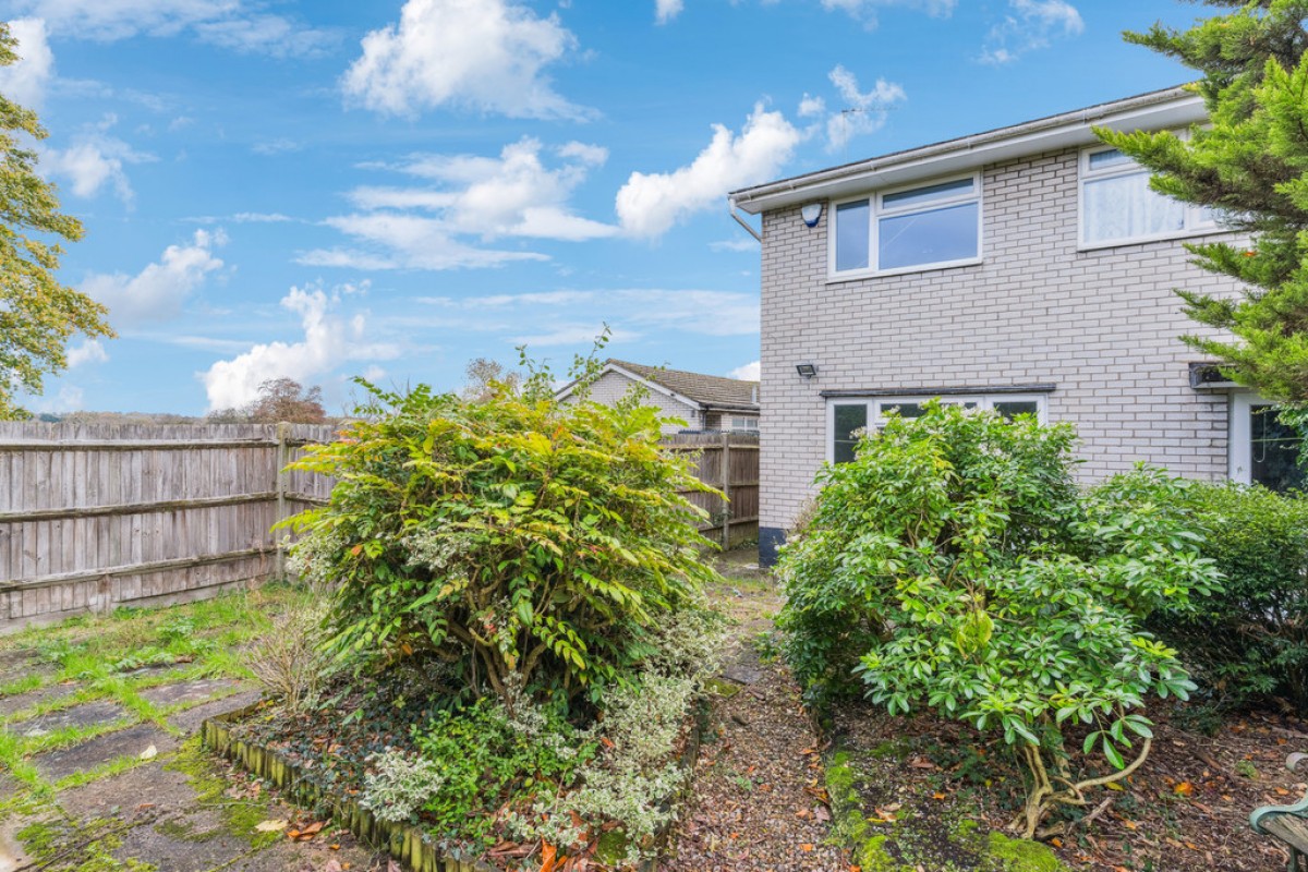 Reservoir Cottages, Love Lane