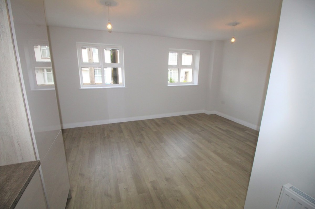 Albion Court, Ebberns Road