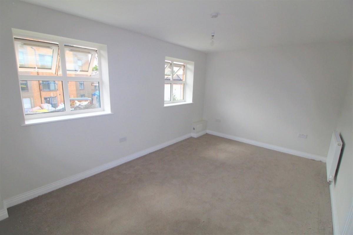 Albion Court, Ebberns Road