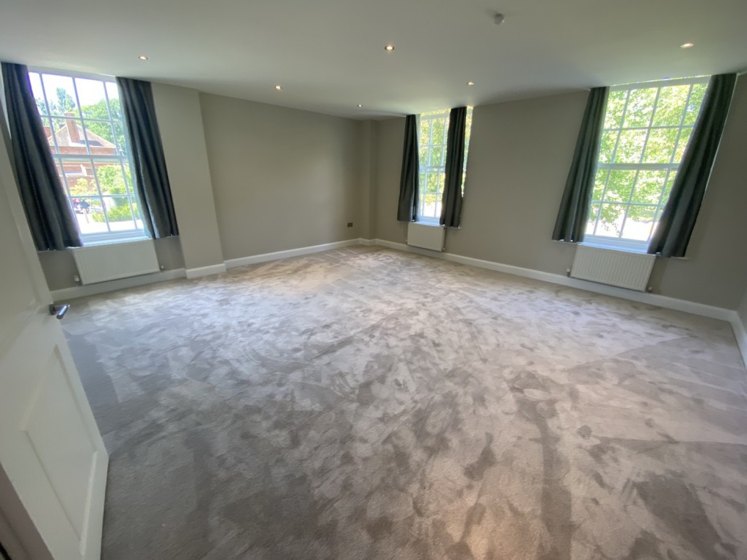 2 bedroom Flat for Letting Rosanne House, Bridge Road