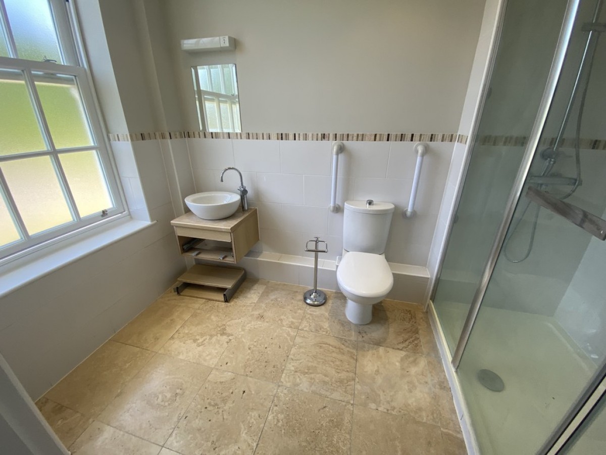 Rosanne House, Bridge Road