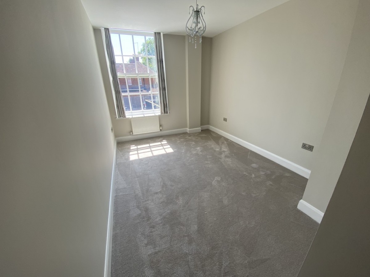 Rosanne House, Bridge Road