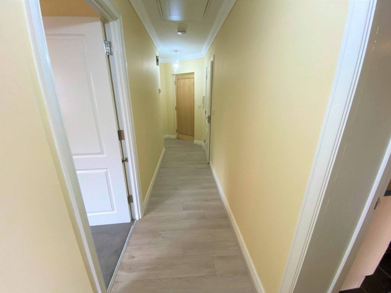 2 bedroom Flat for Sale Berwick Place, Welwyn Garden City