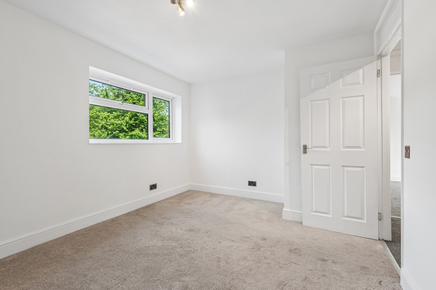 1 bedroom Flat for Sale Northdown Road, Hatfield