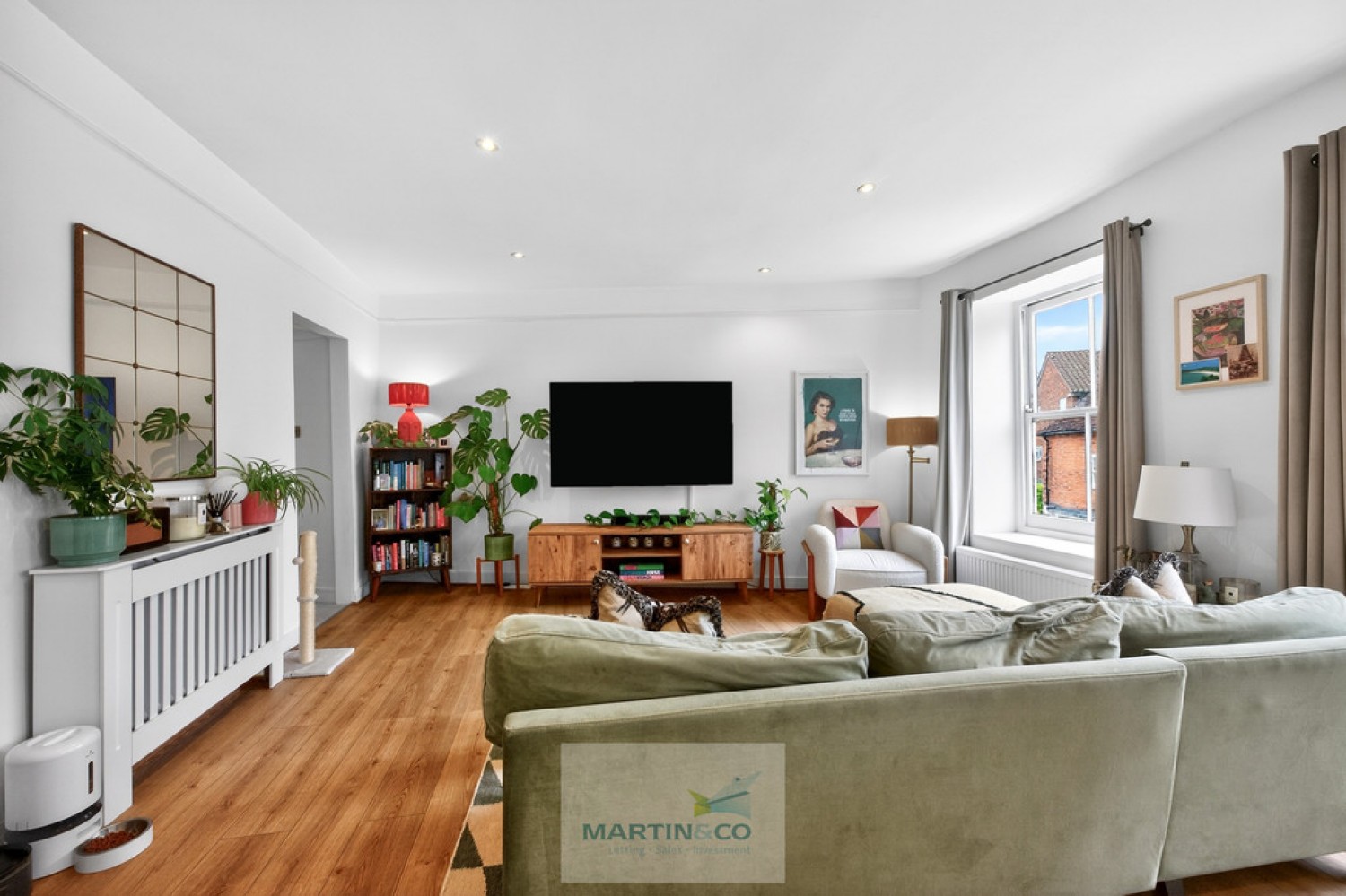 2 bedroom Flat for Sale Park Street, Hatfield, Hertfordshire