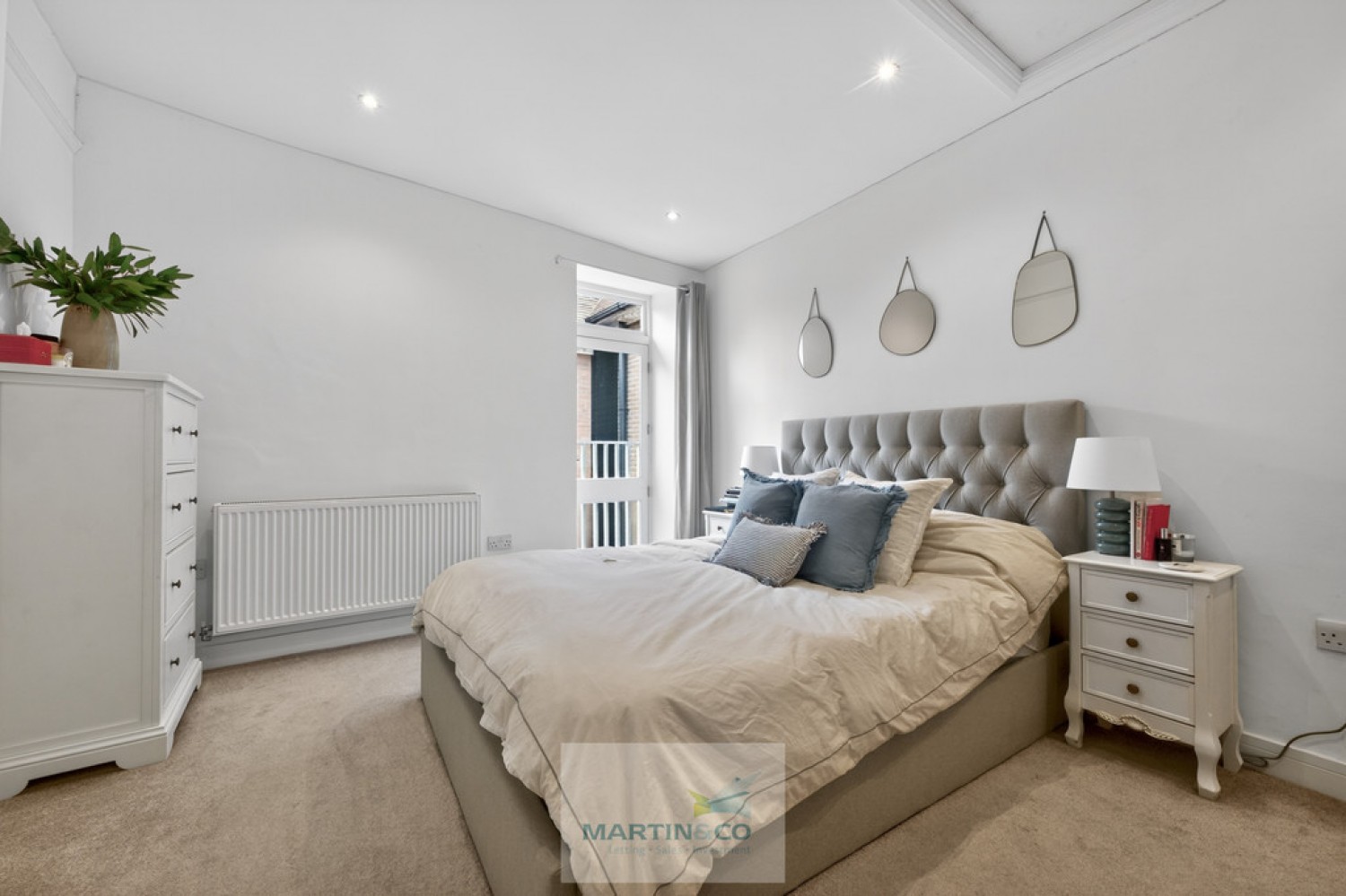 2 bedroom Flat for Sale Park Street, Hatfield, Hertfordshire