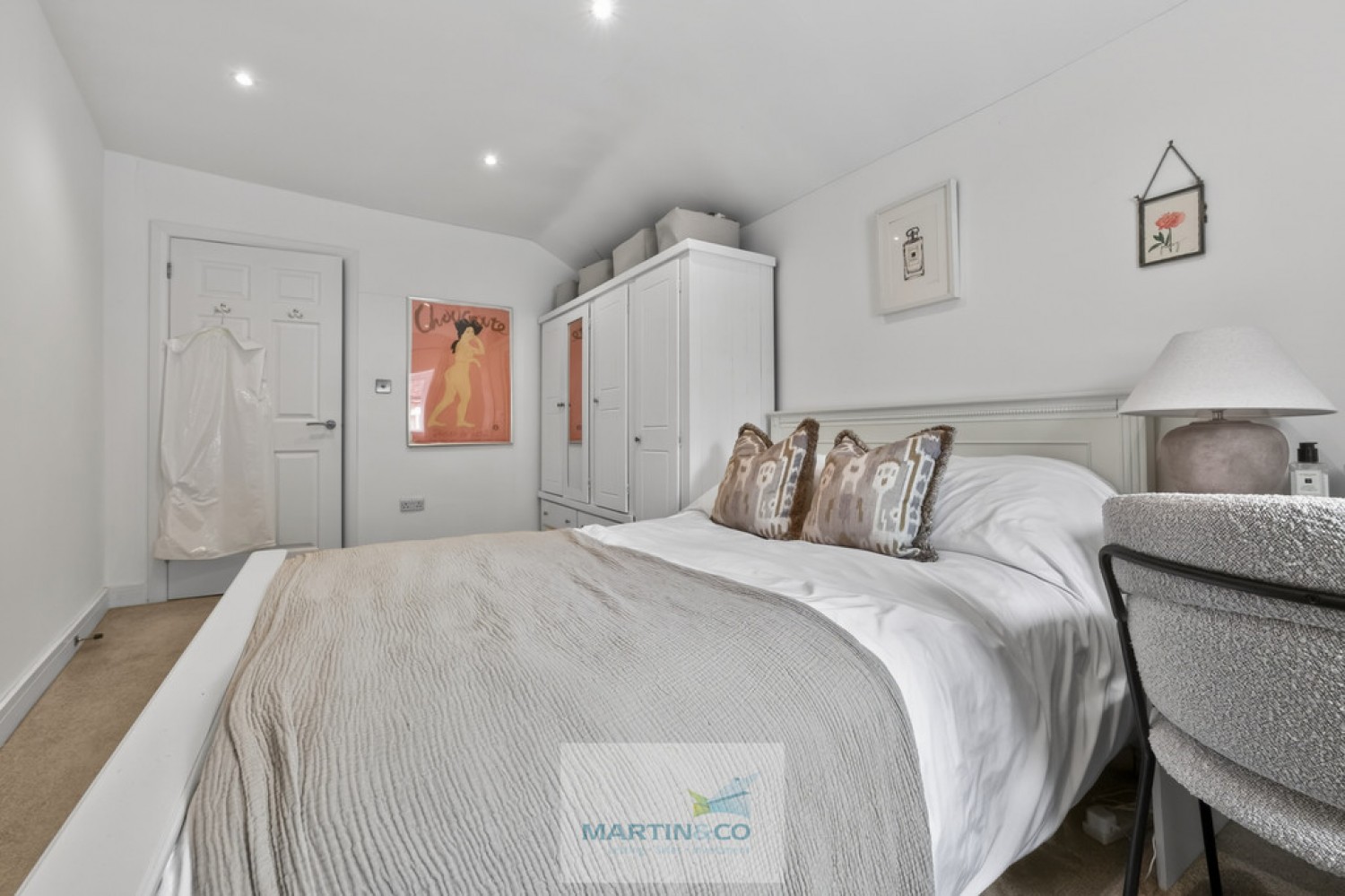 2 bedroom Flat for Sale Park Street, Hatfield, Hertfordshire
