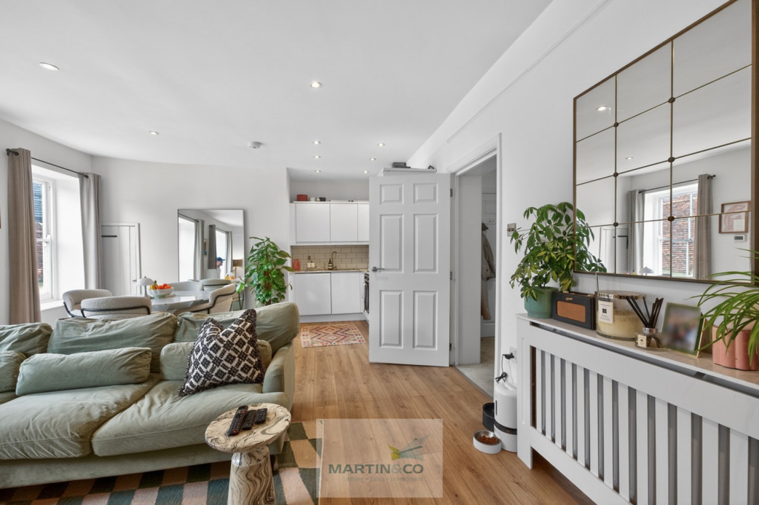 2 bedroom Flat for Sale Park Street, Hatfield, Hertfordshire