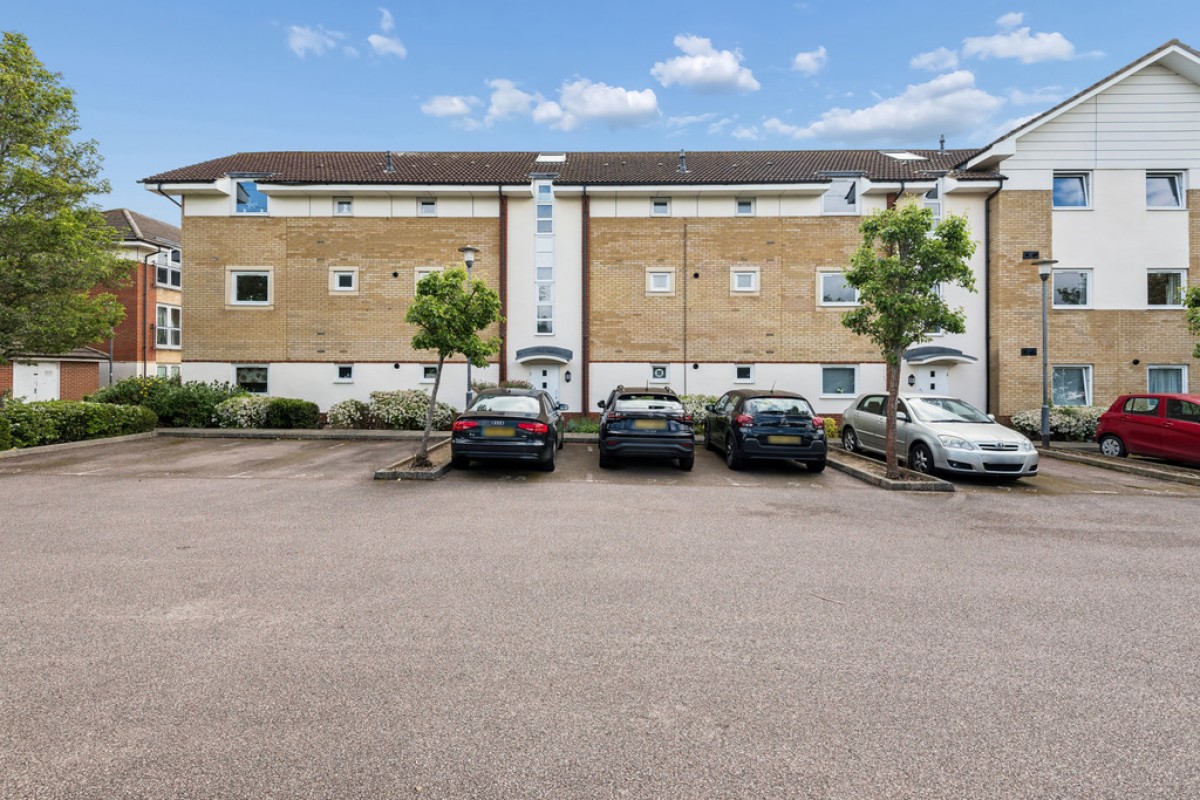 Eddington Crescent, Welwyn Garden City,