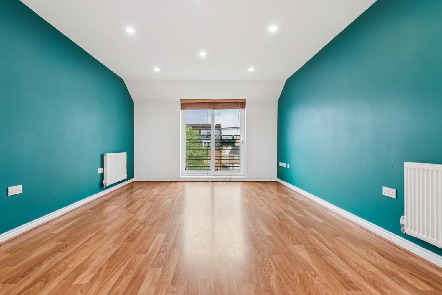 2 bedroom Flat for Sale Eddington Crescent, Welwyn Garden City,