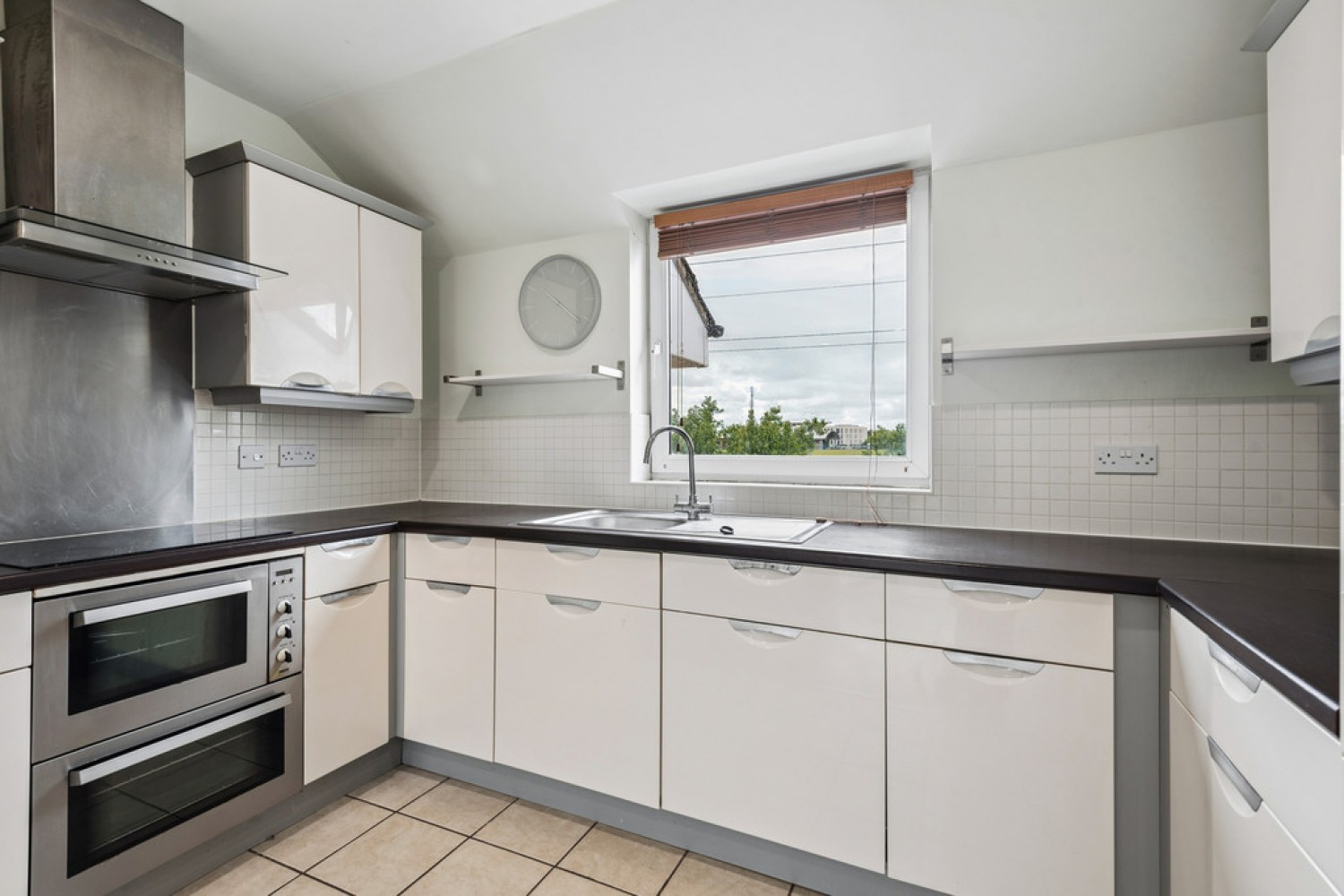 2 bedroom Flat for Sale Eddington Crescent, Welwyn Garden City,