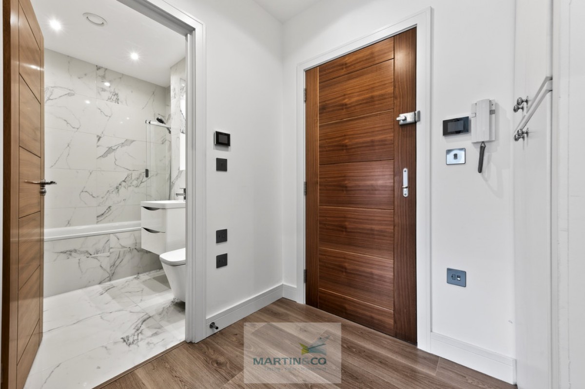 Stonehills House, Welwyn Garden City