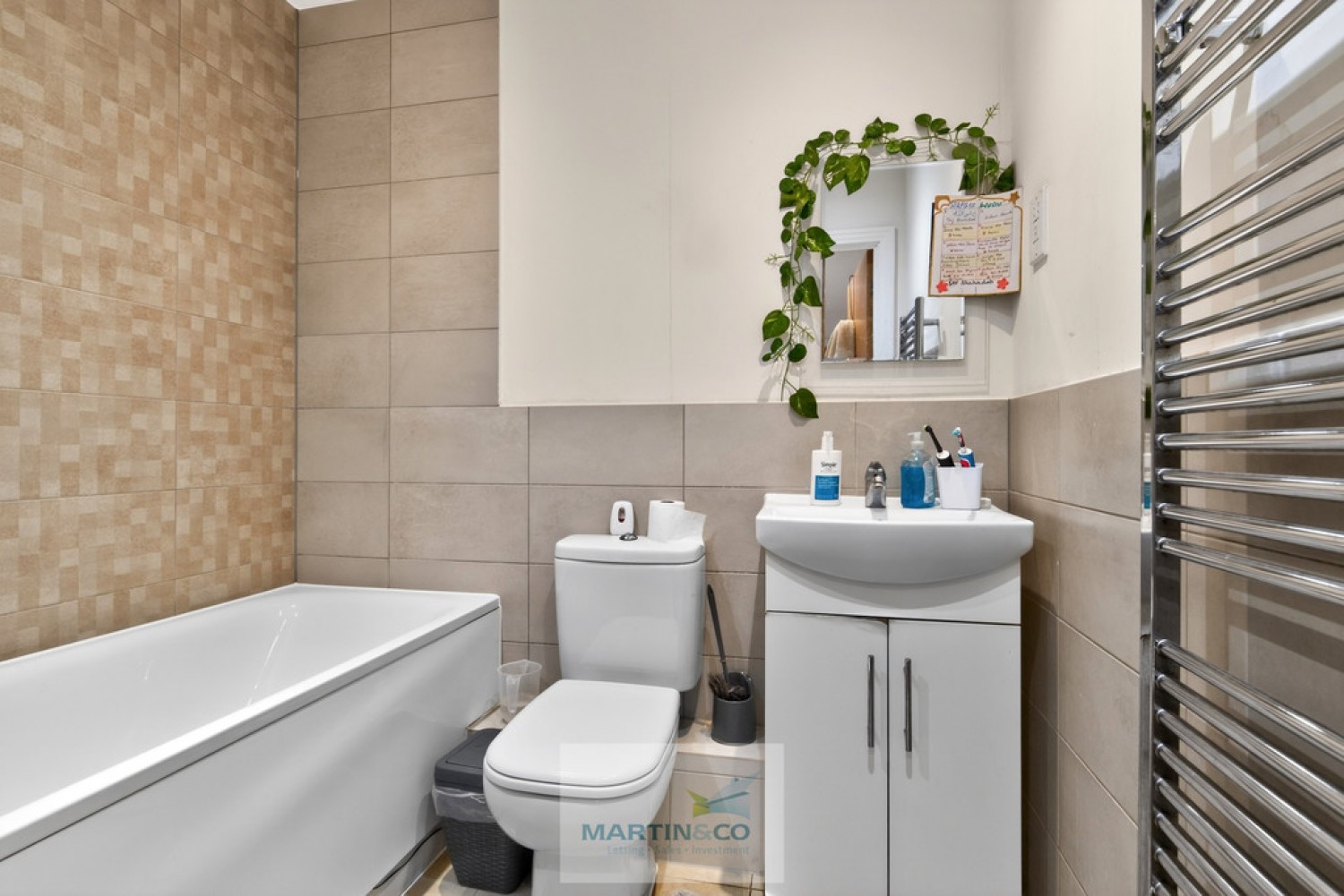 2 bedroom Flat for Sale Swingate, Stevenage