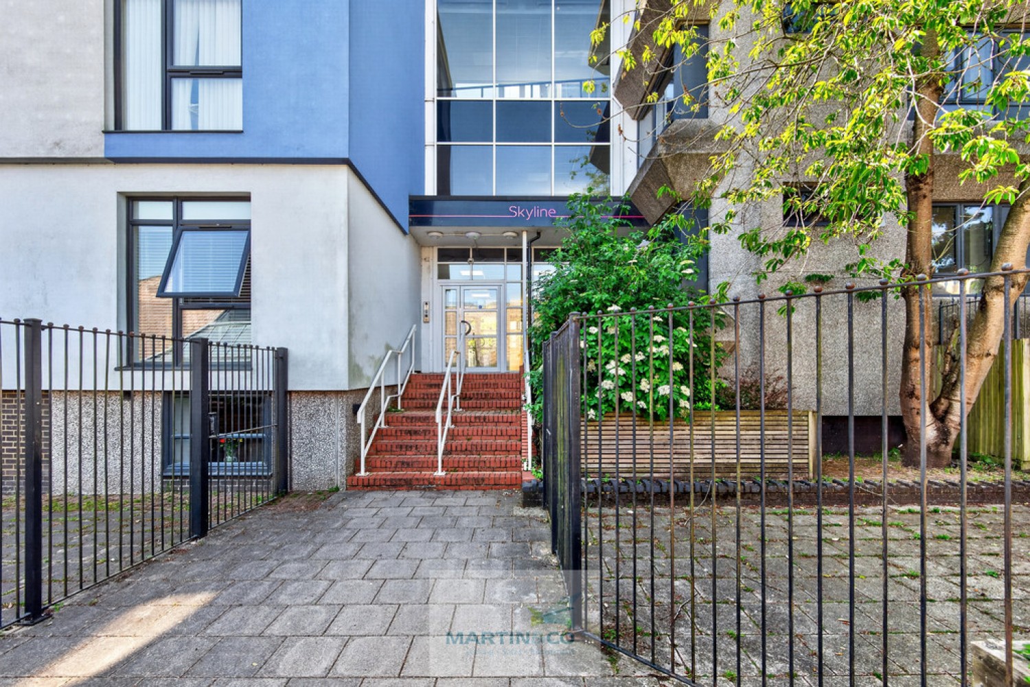 2 bedroom Flat for Sale Swingate, Stevenage