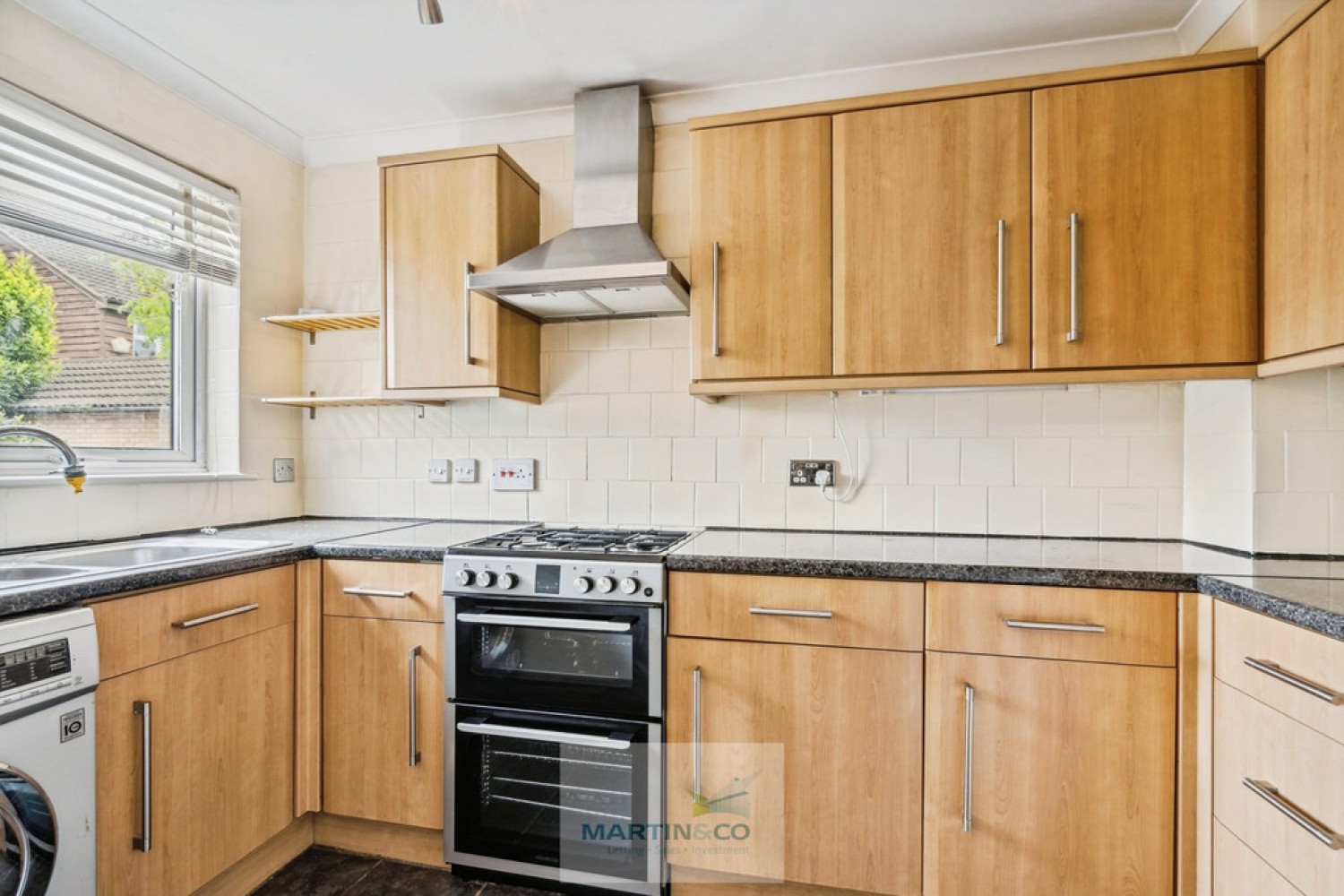 2 bedroom House for Sale 70 Swift Close