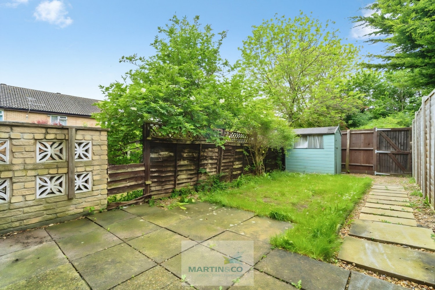 2 bedroom House for Sale 70 Swift Close