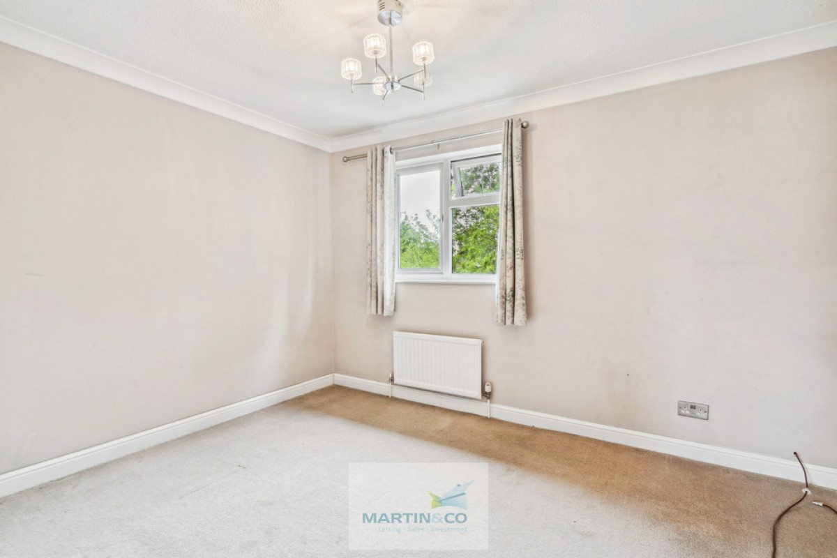 70 Swift Close