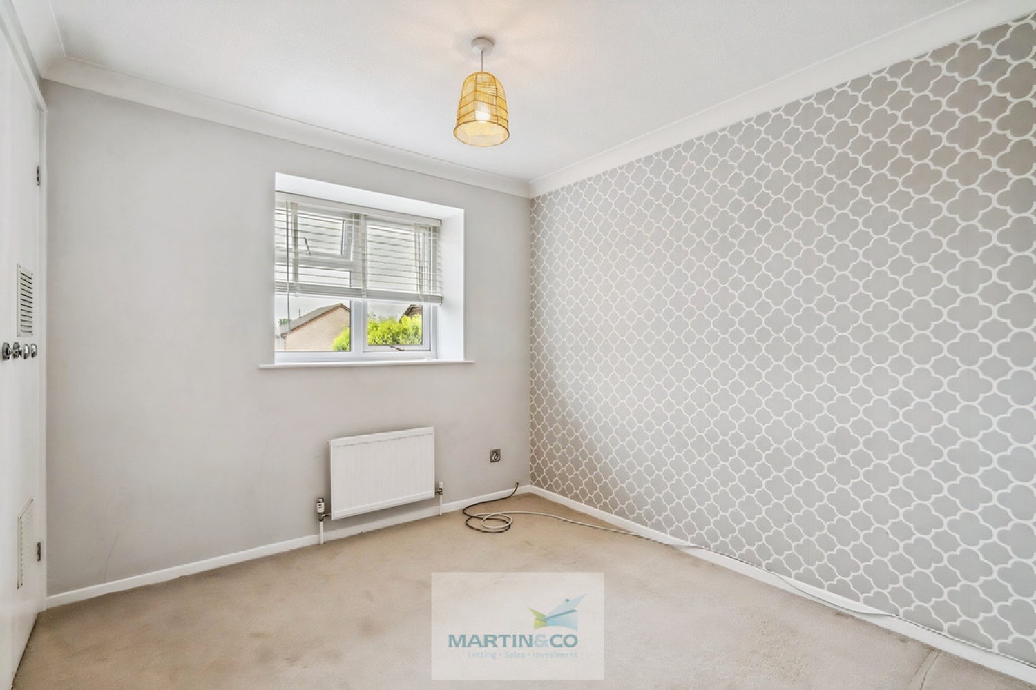 2 bedroom House for Sale 70 Swift Close