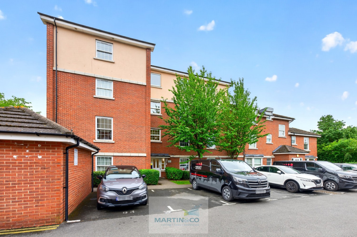 2 bedroom Flat for Sale Merrifield Court, Welwyn Garden City