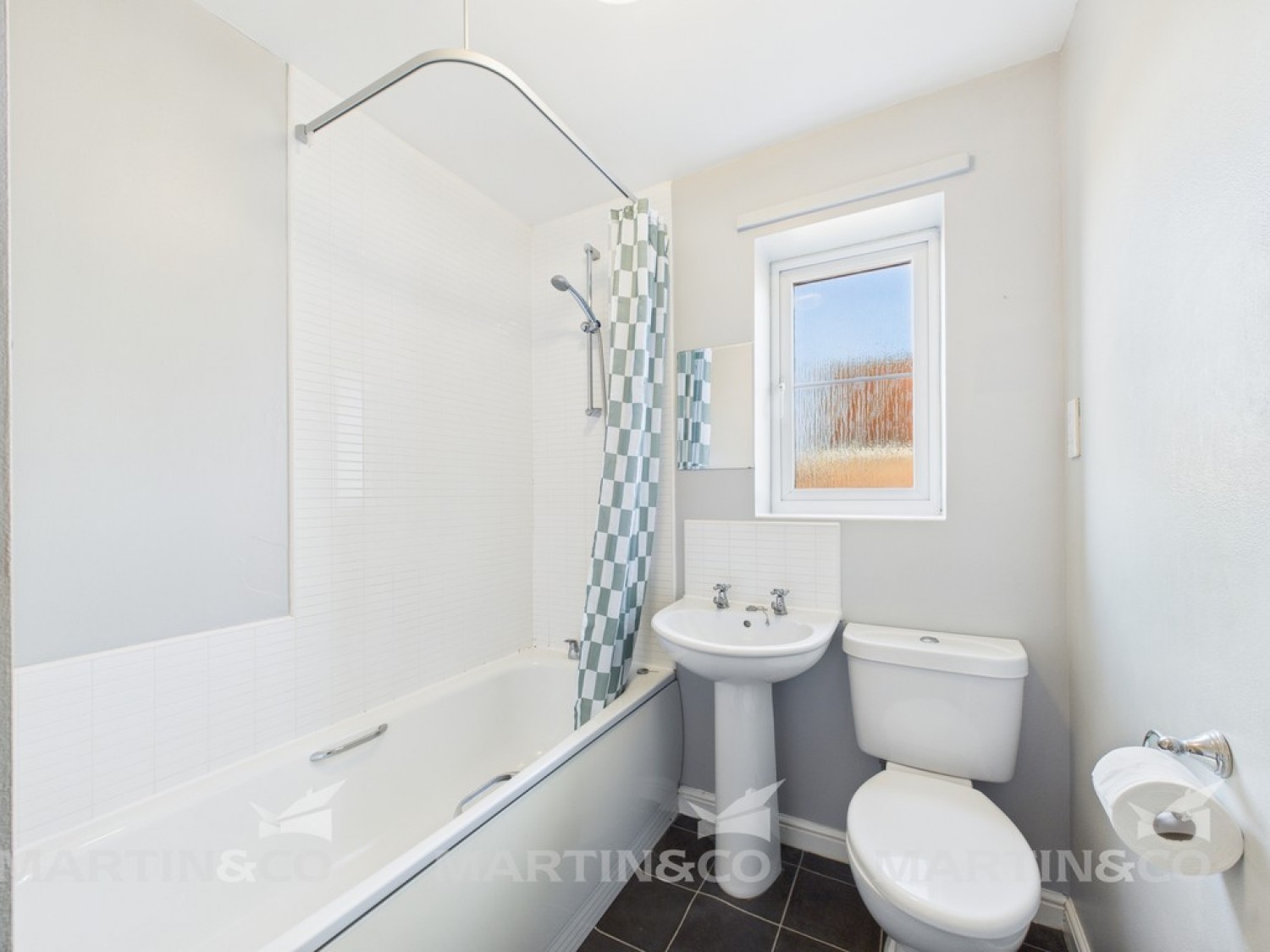 Northfield Avenue, Toll Bar