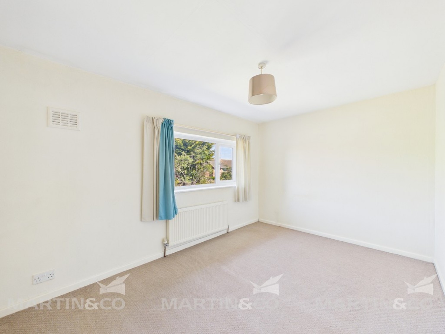 3 bedroom House for Letting Acacia Road, Cantley